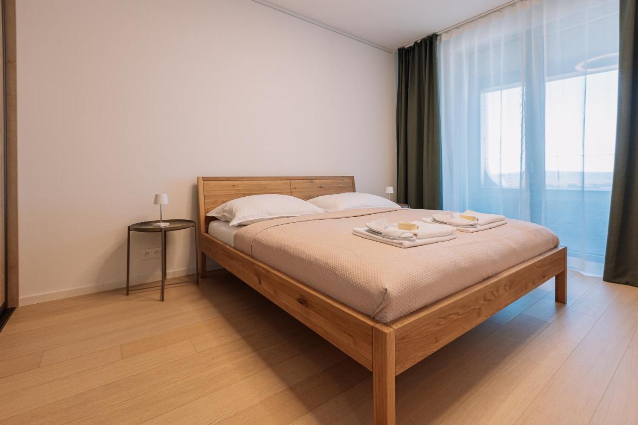 Skau Coral Residence In Sky Park 22 Floor 1Tower Panoramic View Free Parking Bratislava Exterior foto