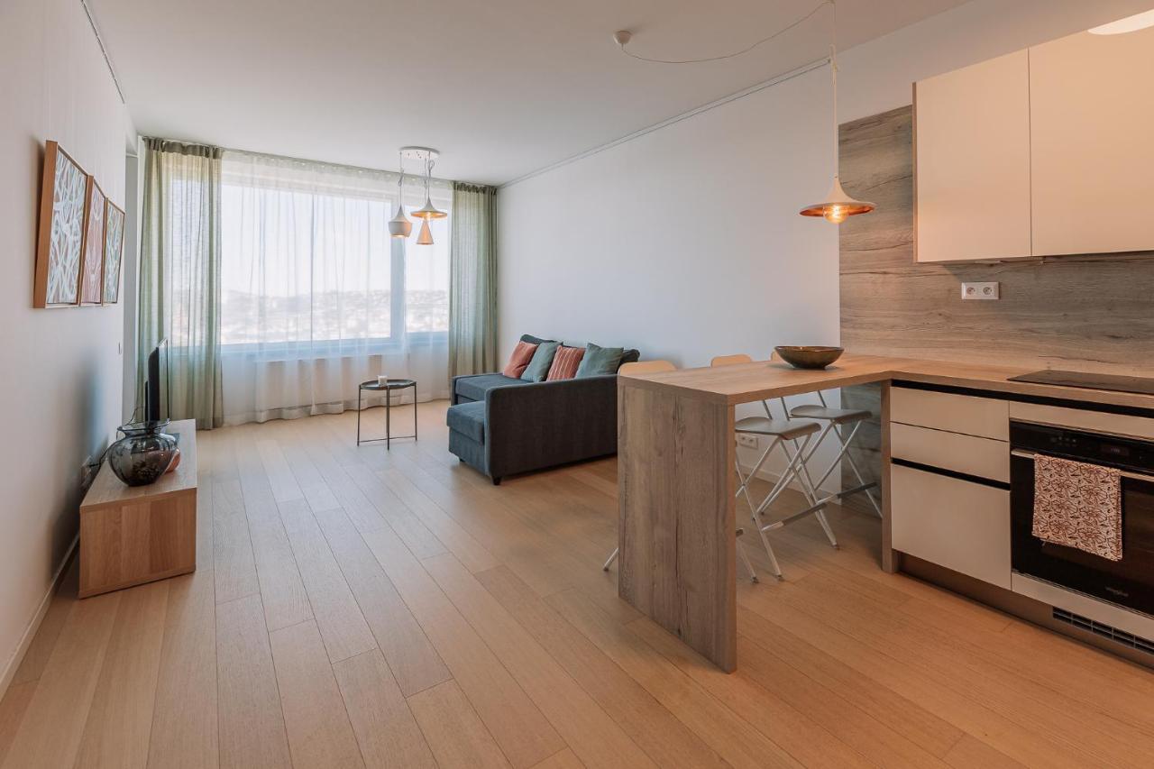 Skau Coral Residence In Sky Park 22 Floor 1Tower Panoramic View Free Parking Bratislava Exterior foto