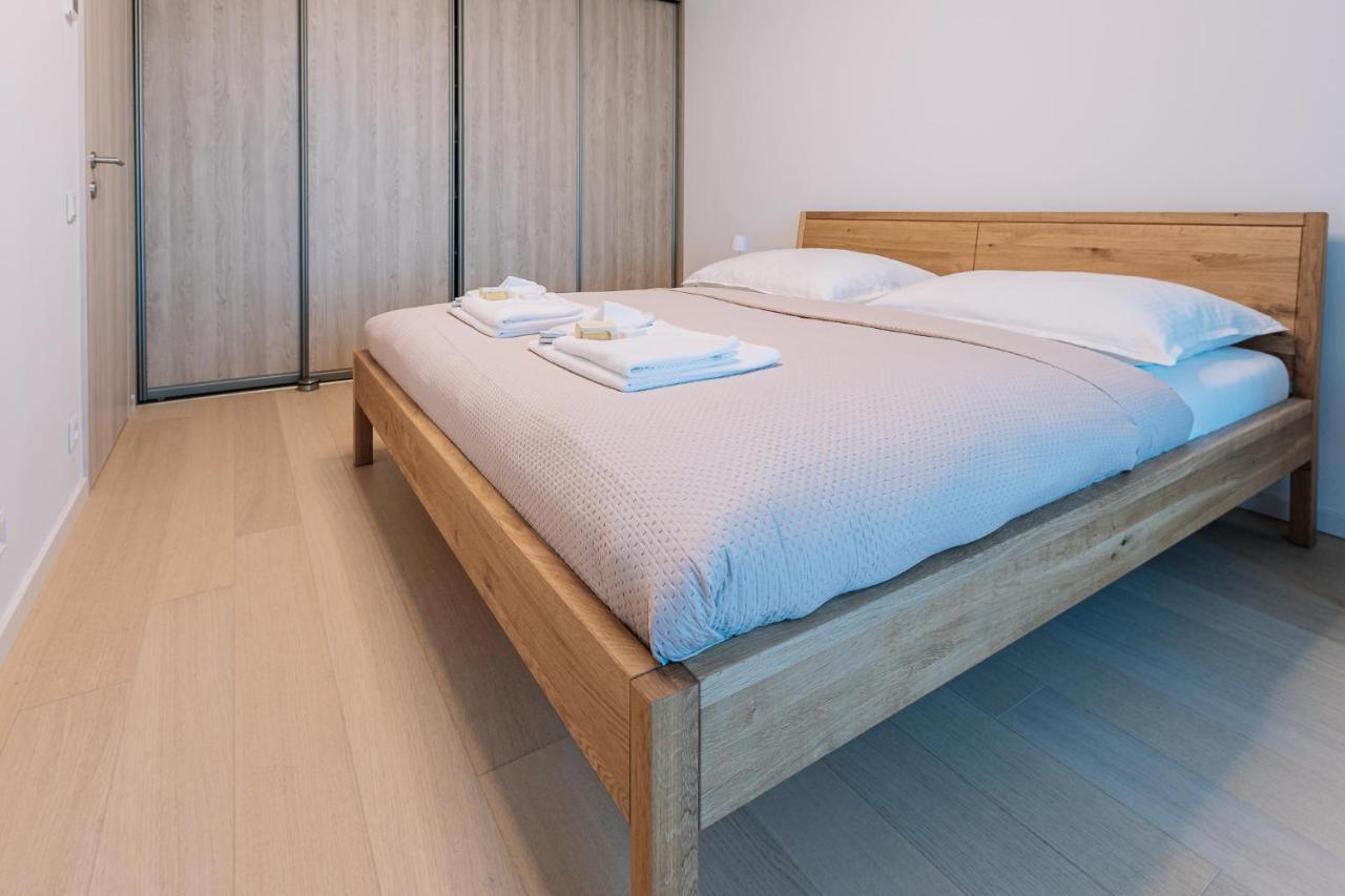 Skau Coral Residence In Sky Park 22 Floor 1Tower Panoramic View Free Parking Bratislava Exterior foto